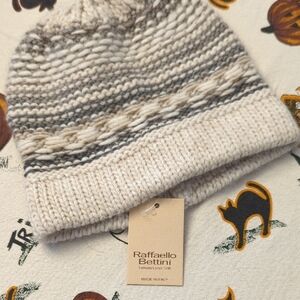 Nwt Women's Knit Hat - Cream and Gray